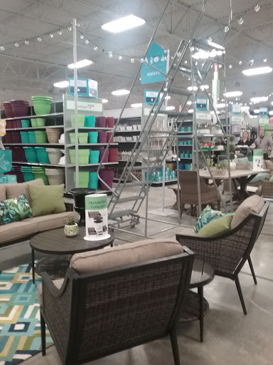 Home Goods Store «At Home», reviews and photos, 1811 N Dixie Hwy, Elizabethtown, KY 42701, USA