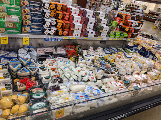 Grocery Store «Safeway», reviews and photos, 20620 W Homestead Rd, Cupertino, CA 95014, USA