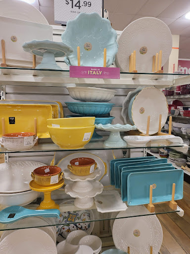 Furniture Store «HomeGoods», reviews and photos, 13580 SW 120th St, Miami, FL 33186, USA