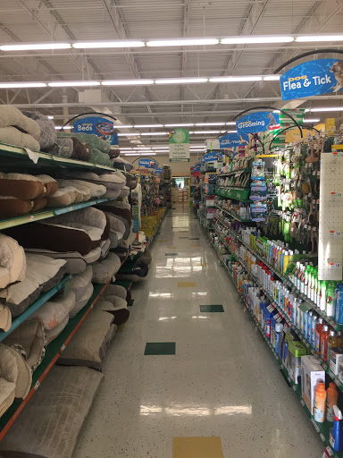 Pet Supply Store «Pet Supplies Plus», reviews and photos, 4808 Ridge Rd, Brooklyn, OH 44144, USA