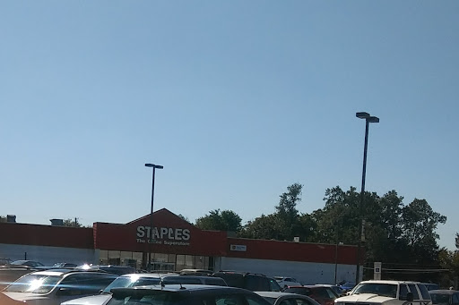 Office Supply Store «Staples», reviews and photos, 1296 Lititz Pike, Lancaster, PA 17601, USA