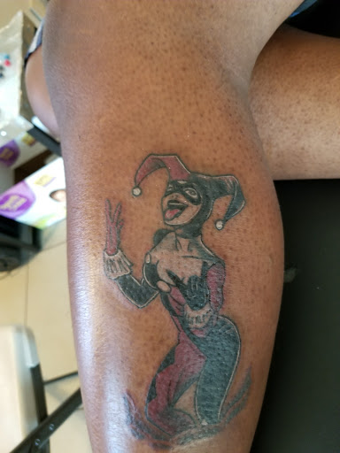 Tattoo Shop «Wildlife Tattoo», reviews and photos, 7149 Winnetka Ave, Winnetka, CA 91306, USA