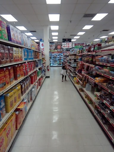 Supermarket «Kings Supermarket & Liquor», reviews and photos, 7562 US-192, Kissimmee, FL 34747, USA