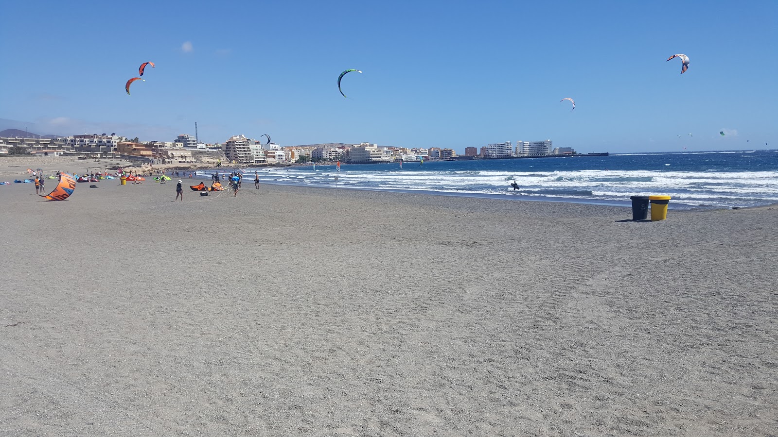 Foto di Playa de Montana Roja con molto pulita livello di pulizia