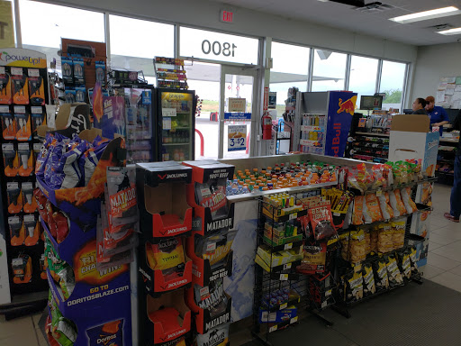 Convenience Store «Stripes #2446», reviews and photos, 1800 I-37 Frontage Rd, George West, TX 78022, USA
