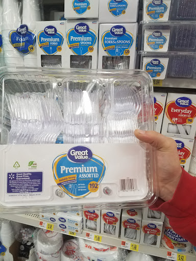 Department Store «Walmart Supercenter», reviews and photos, 180 Veterans Dr N, Huntingdon, TN 38344, USA