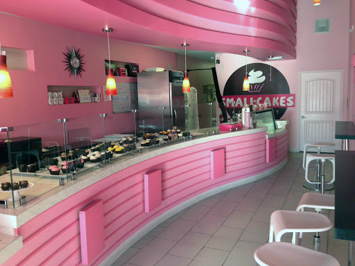 Bakery «Smallcakes Memorial», reviews and photos, 1531 Eldridge Pkwy #130, Houston, TX 77077, USA