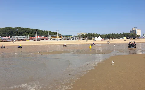 인천 바다 image