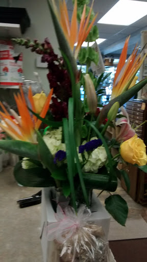 Florist «Up-Towne Flowers & Gift Shoppe», reviews and photos, 2145 W Dublin Granville Rd, Worthington, OH 43085, USA