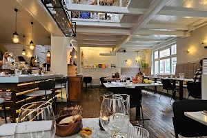 Héron Petit Restaurant image