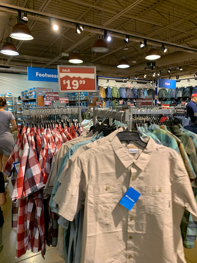 Clothing Store «Columbia Sportswear Outlet Store at Allen Premium Outlets», reviews and photos, 820 Stacy Rd #470, Allen, TX 75013, USA