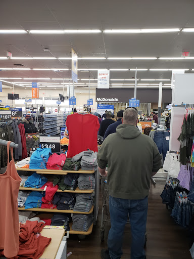 Department Store «Walmart Supercenter», reviews and photos, 1675 S Christopher Columbus Blvd, Philadelphia, PA 19148, USA