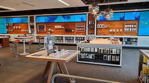Cell Phone Store «AT&T», reviews and photos, 1812 N Westshore Blvd, Tampa, FL 33607, USA