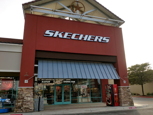 Outlet Mall «Tanger Outlet San Marcos», reviews and photos, 4015 S Interstate Hwy 35, San Marcos, TX 78666, USA