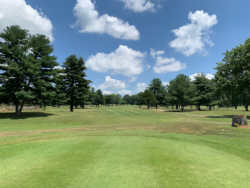 Public Golf Course «Rolling Hills Golf Course», reviews and photos, 1600 Pine Dr, Russellville, KY 42276, USA