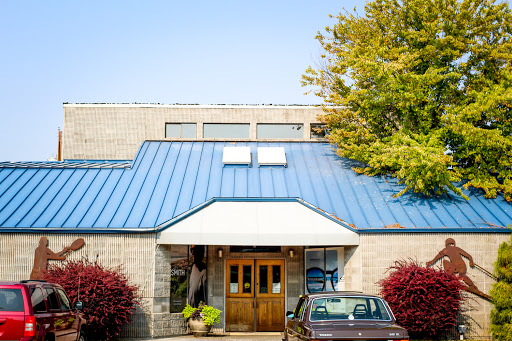 Sporting Goods Store «Sporthaus Ski & Tennis Shop», reviews and photos, 4104 Summitview Ave, Yakima, WA 98908, USA