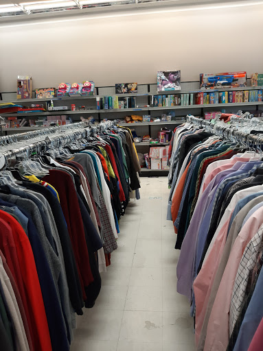 Thrift Store «Goodwill Aurora - Belleview», reviews and photos, 14400 E Belleview Ave, Aurora, CO 80015, USA