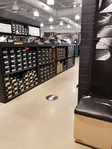 Sporting Goods Store «Adidas Outlet Store Leesburg», reviews and photos, 241 Fort Evans Rd NE #897, Leesburg, VA 20176, USA