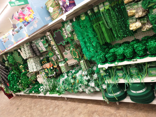 Dollar Store «Dollar Tree», reviews and photos, 100 Mamaroneck Ave, White Plains, NY 10601, USA