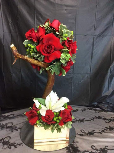 Florist «State Street Flowers & More», reviews and photos, 8401 State St, South Gate, CA 90280, USA