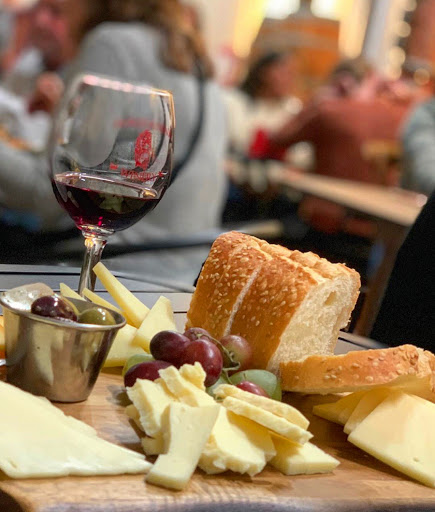 Winery «Magnanini Winery, Restaurant & Distillery», reviews and photos, 172 Strawridge Rd, Wallkill, NY 12589, USA