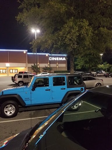 Movie Theater «Regal Cinemas Starlight 14 - Charlotte», reviews and photos, 11240 N Tryon St, Charlotte, NC 28262, USA