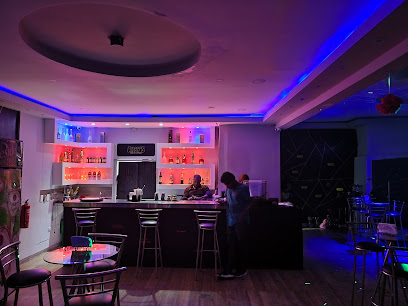 Ansy,s Bar and Lounge - Calle Manuel Battle #50 Zona, Av. Coronel Juan María Lora, Santiago De Los Caballeros 51000, Dominican Republic