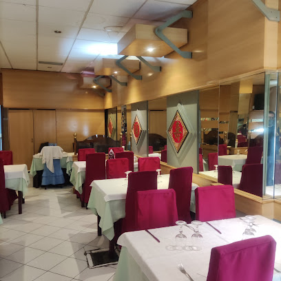 Restaurante chino Hong Kong - Cl. Reyes Católicos, 8, 01002 Vitoria-Gasteiz, Álava, Spain