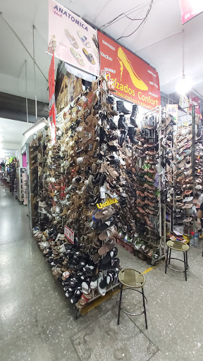Tiendas para comprar sandalias clarks mujer Santa Cruz