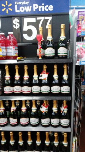 Department Store «Walmart Supercenter», reviews and photos, 4700 135th St, Crestwood, IL 60445, USA