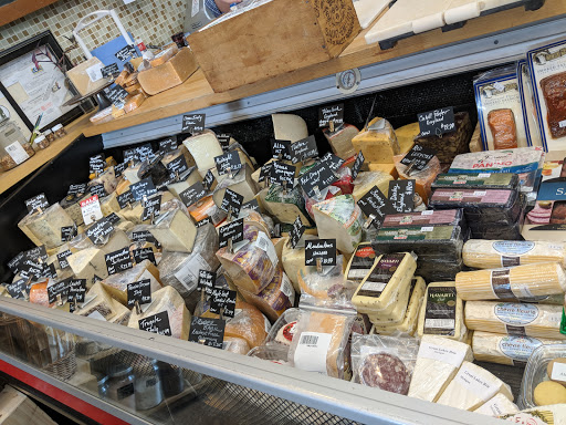 Liquor Store «Lake Wine & Spirits», reviews and photos, 404 W Lake St, Minneapolis, MN 55408, USA