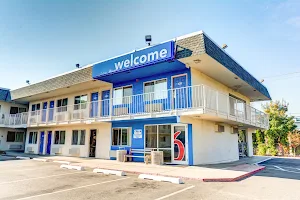 Motel 6 Coeur D'Alene, ID image