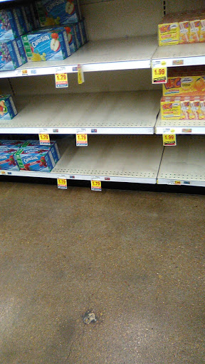 Grocery Store «Dillons», reviews and photos, 3020 E Douglas Ave, Wichita, KS 67214, USA