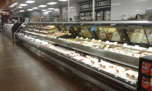 Grocery Store «Kroger», reviews and photos, 310 W North St, Kendallville, IN 46755, USA