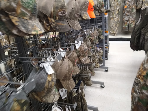 Sporting Goods Store «Academy Sports + Outdoors», reviews and photos, 1777 Martin Luther King Blvd, Houma, LA 70360, USA