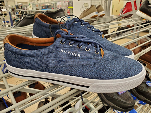 Clothing Store «Burlington Coat Factory», reviews and photos, 2575 E Main St, Plainfield, IN 46168, USA