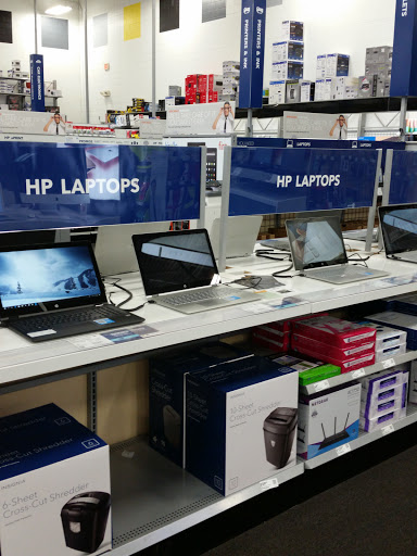 Electronics Store «Best Buy», reviews and photos, 3549 W Shore Dr, Holland, MI 49424, USA