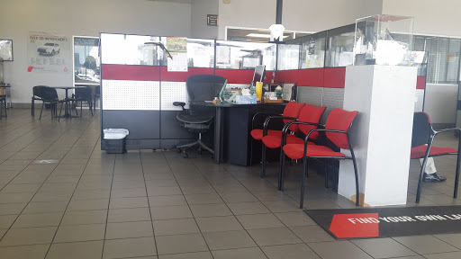 Mitsubishi Dealer «Don Herring Mitsubishi Dallas», reviews and photos, 3520 Marvin D Love Fwy, Dallas, TX 75224, USA