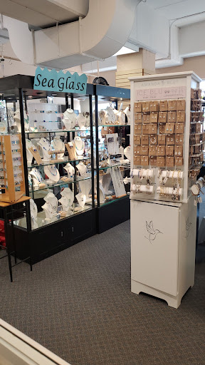 Jewelry Store «Gray Jewelers», reviews and photos, 172 Johns Pass Boardwalk W, Madeira Beach, FL 33708, USA