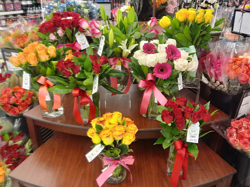 Shopping Mall «Bond Shopping Center», reviews and photos, 1891 S State Rd, Upper Darby, PA 19082, USA