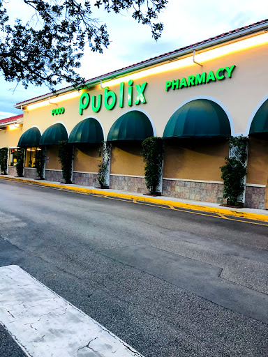 Publix Super Market at Shenandoah Square, 13700 W State Rd 84, Davie, FL 33325, USA, 