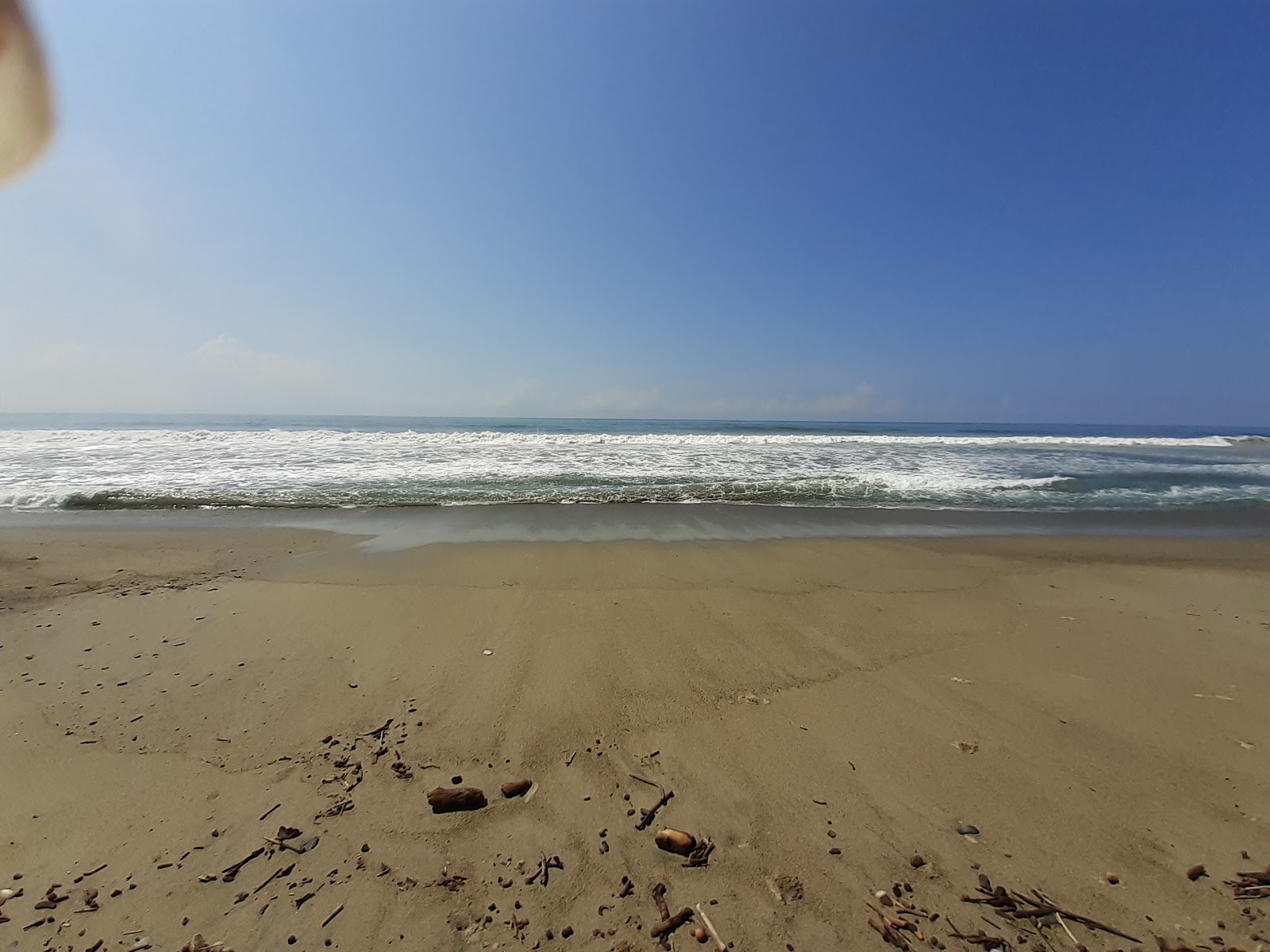Foto de Playa las Brisas com água cristalina superfície