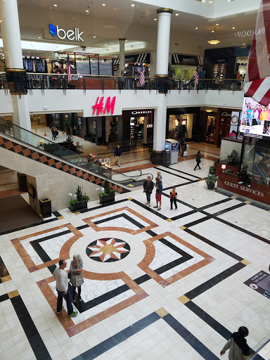 Sunglasses Store «Oakley Store», reviews and photos, 4325 Glenwood Ave #1018, Raleigh, NC 27612, USA