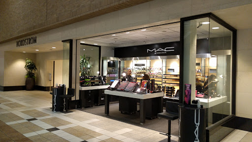 MAC Cosmetics, 401 NE Northgate Way, Seattle, WA 98125, USA, 