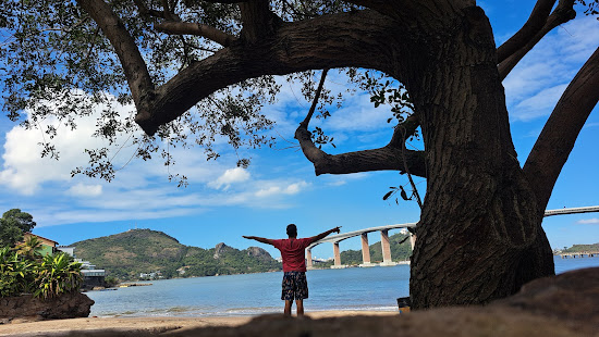 Praia do Hawaizinho