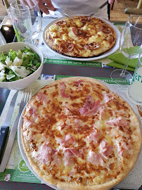 Plats et boissons du Restaurant Pizzeria le coin d'amont à Saint-Laurent-en-Grandvaux - n°2