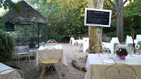 Atmosphère du Restaurant de spécialités provençales Chez Thomé à Le Tholonet - n°14