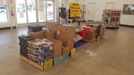 Hardware Store «Harbor Freight Tools», reviews and photos, 2418 Commercial Way, Spring Hill, FL 34606, USA