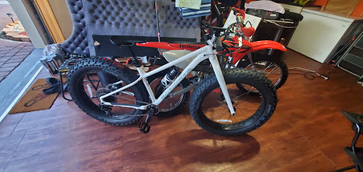 Bicycle Store «South Miami Bike Shop», reviews and photos, 6600 SW 80th St, Miami, FL 33143, USA