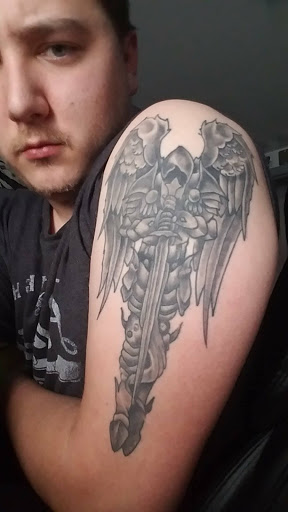 Tattoo Shop «Patriotic Pain Tattoo & Body Piercing», reviews and photos, 5658 William Penn Hwy, Murrysville, PA 15668, USA